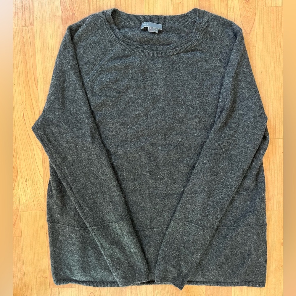 Vince Woman’s 100% Cashmere Sweater
